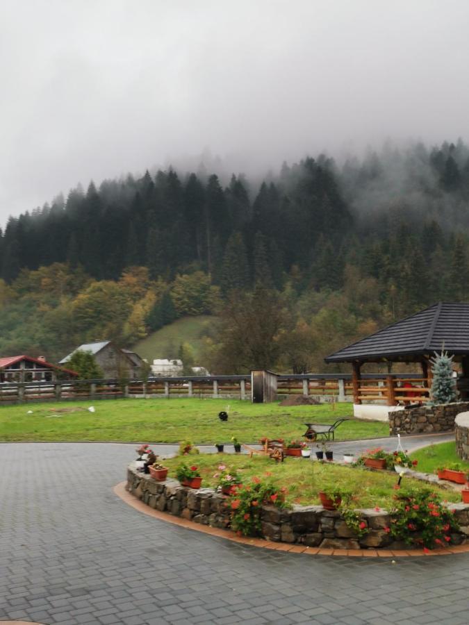 Casa De Poveste Sucevita Bagian luar foto